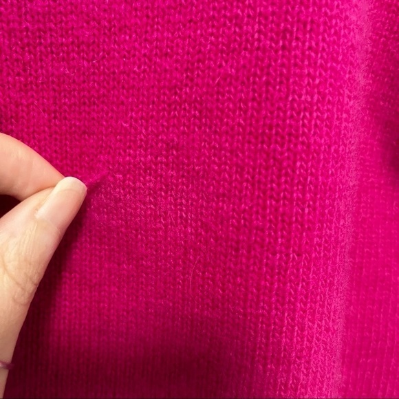 Vintage Yarn Works Lambswool and Rabbit Hair blend Barbie Pink Sweater S - Picture 11 of 14